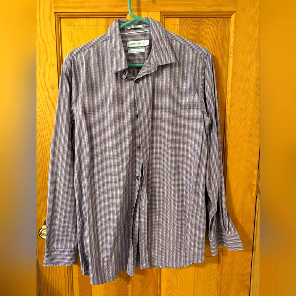 Calvin Klein Men's Button Down Shirt, Medium